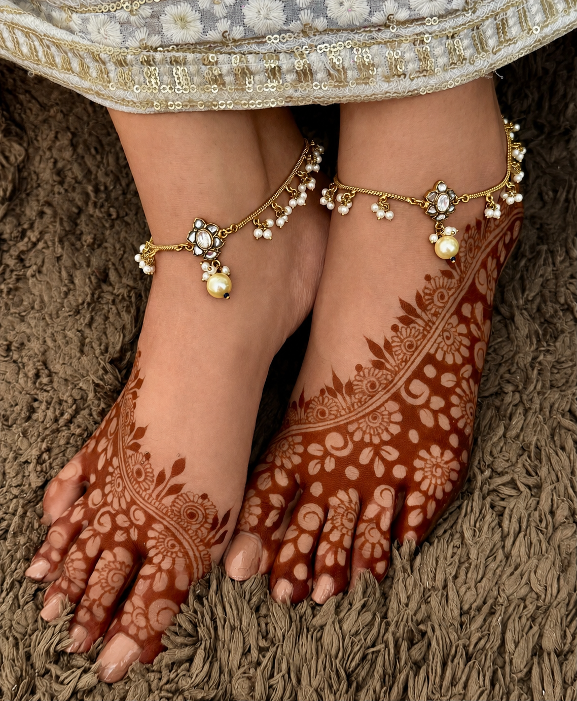 Jhilmil 1.0 (Dark Blue Lower Bead)