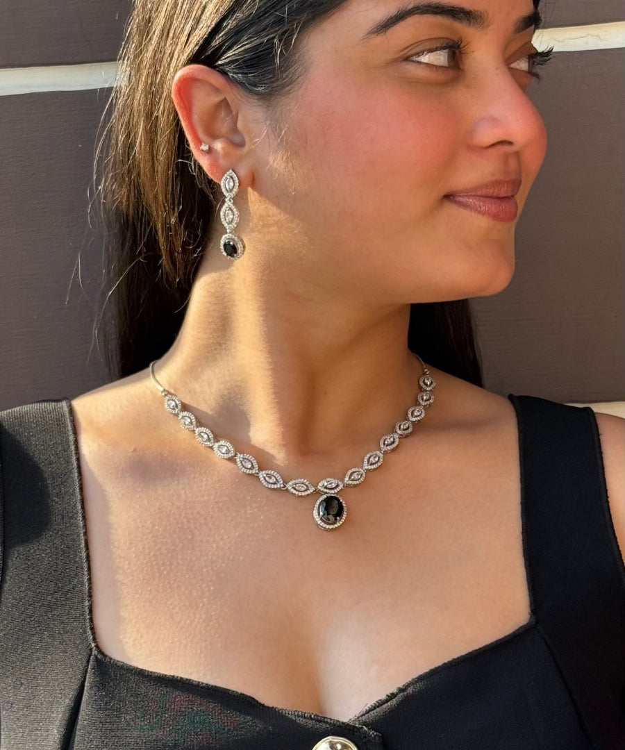 Daisy Necklace