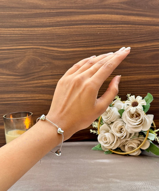 Heart On you Bracelet ( Silver)
